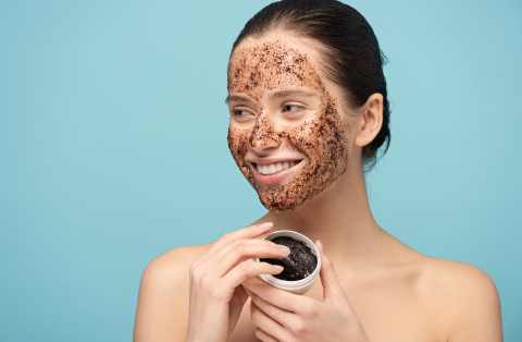 The Benefits of Caffeine in Skincare: Complete Guide