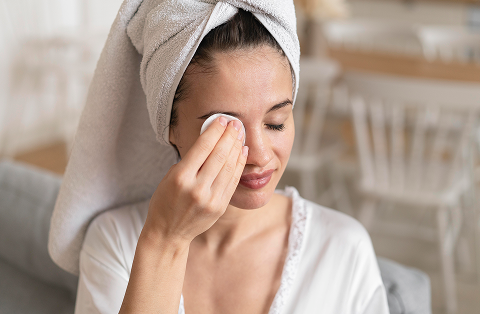 Eyelid Hygiene: Simple Daily Steps for Clean, Healthy Eyes – Dr Sabrina™