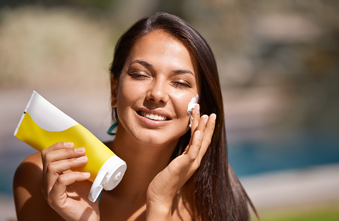 sunscreen before or after primer