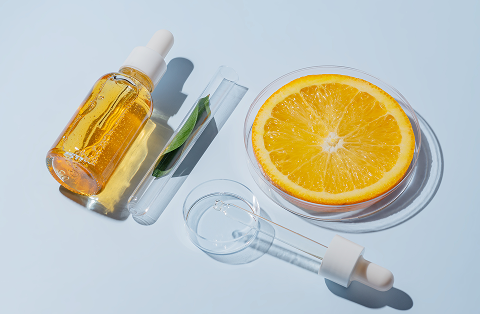 vitamin c versus retinol