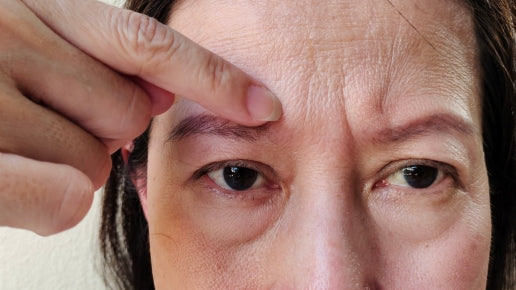Smoothens fine line and wrinkles